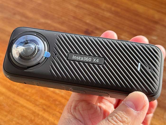 Insta360 X4 エンボス加工