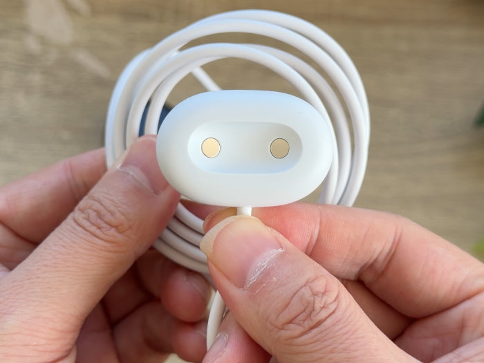 ピクセルウォッチ4 充電器&ケーブル