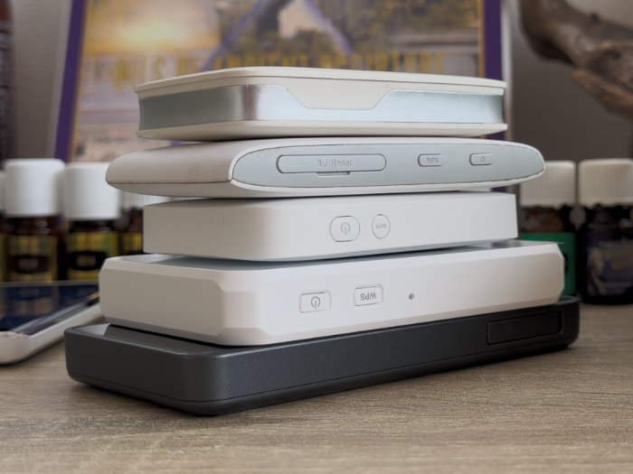 Rakuten WiFi Pocket 5G SIMカードスロットはありません